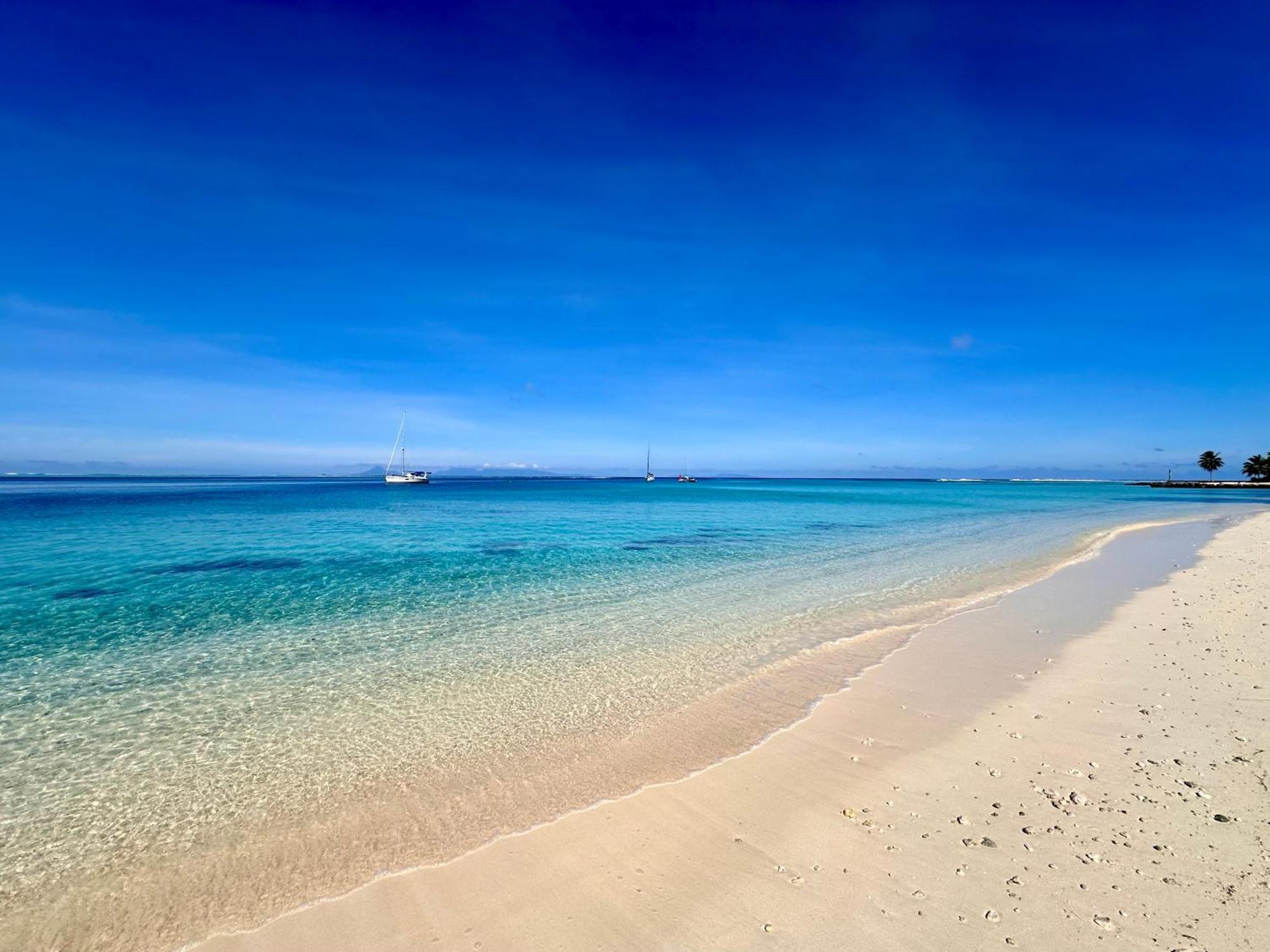 Meri Lodge Huahine ファール エクステリア 写真